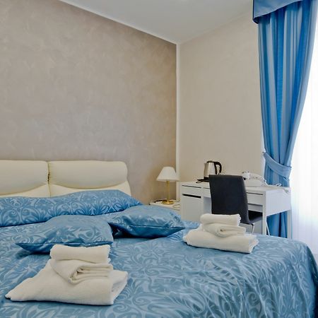 Oscar 2 Hotel Róma Kültér fotó