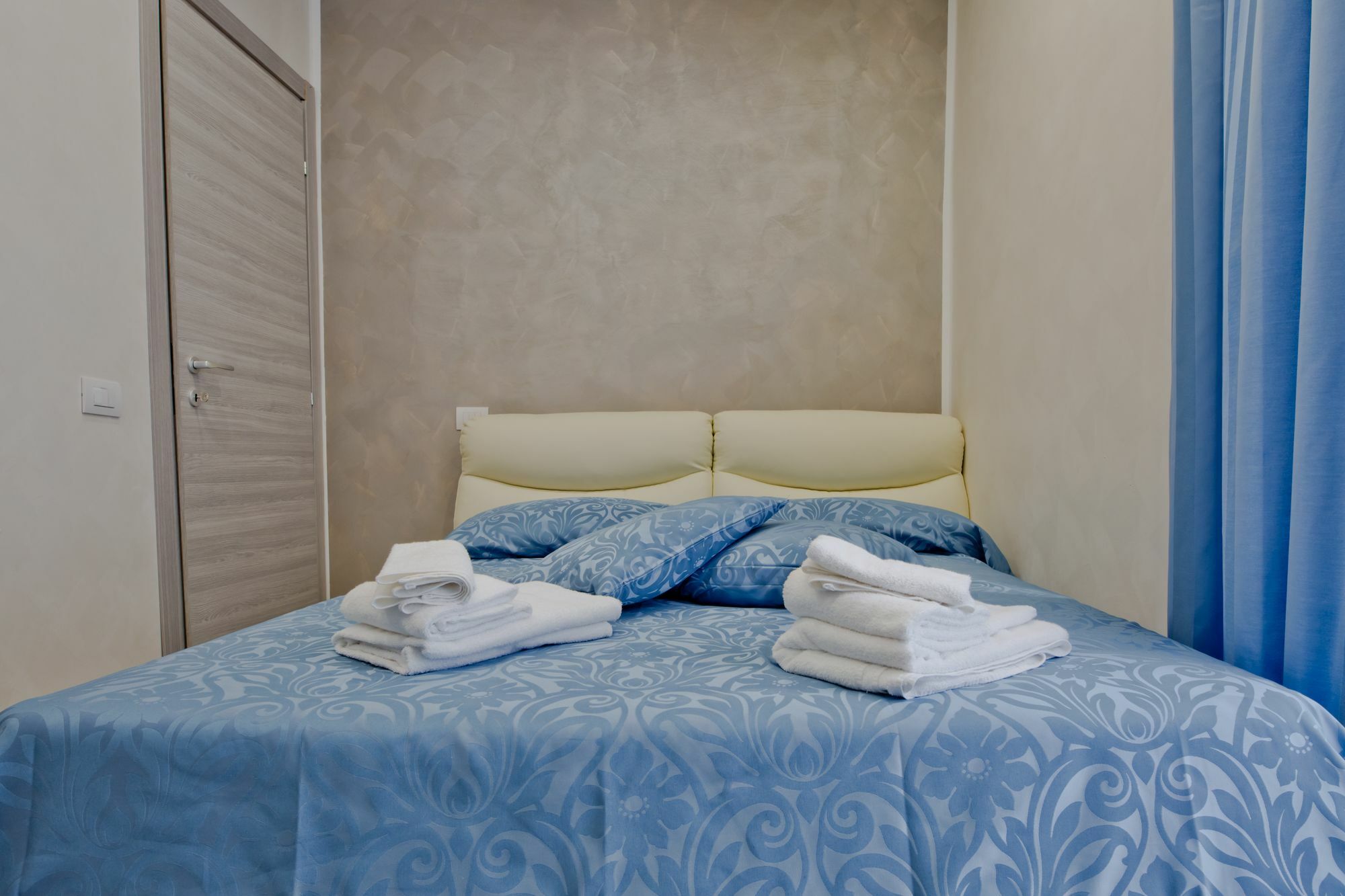 Oscar 2 Hotel Róma Kültér fotó