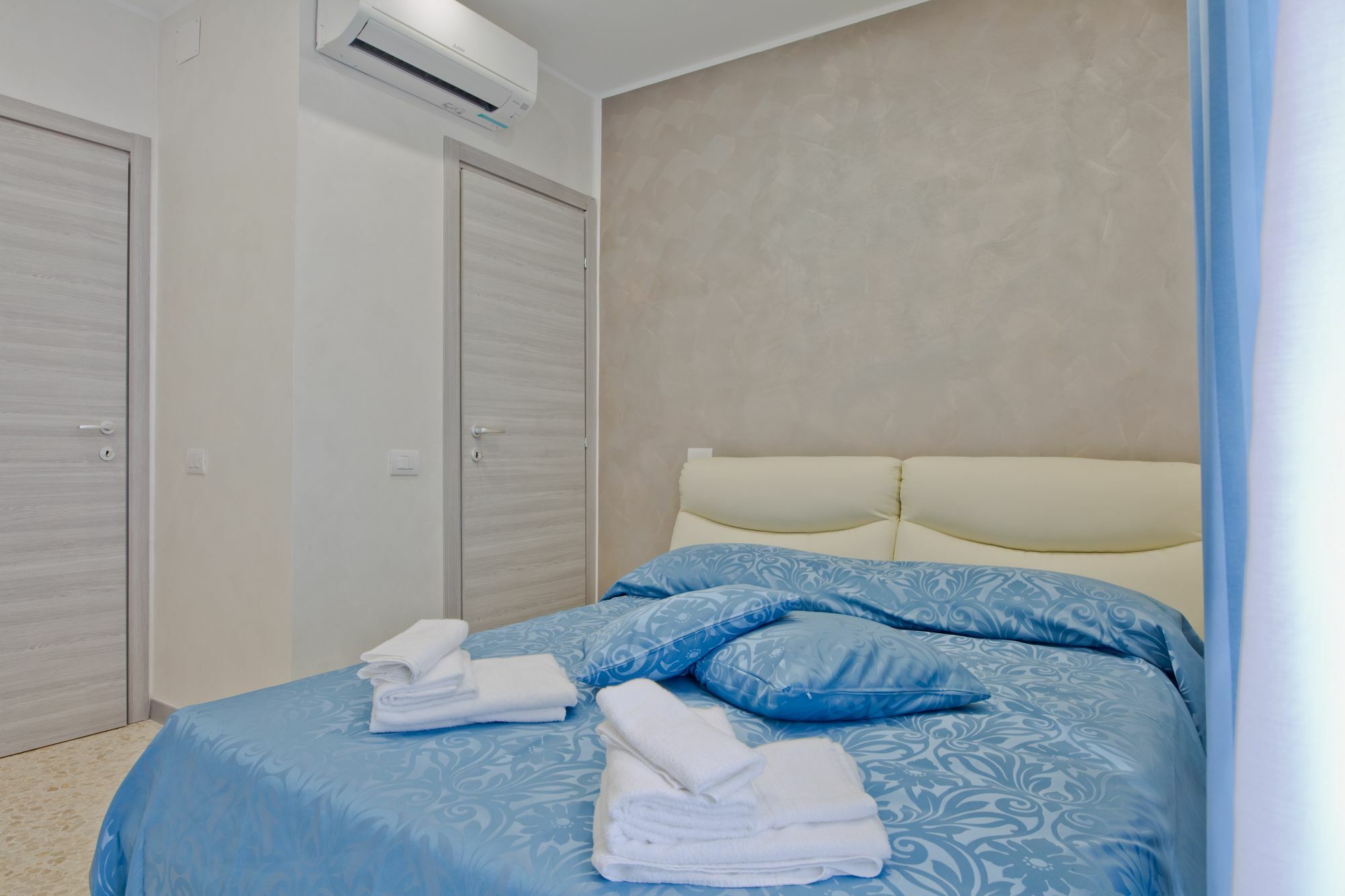 Oscar 2 Hotel Róma Kültér fotó